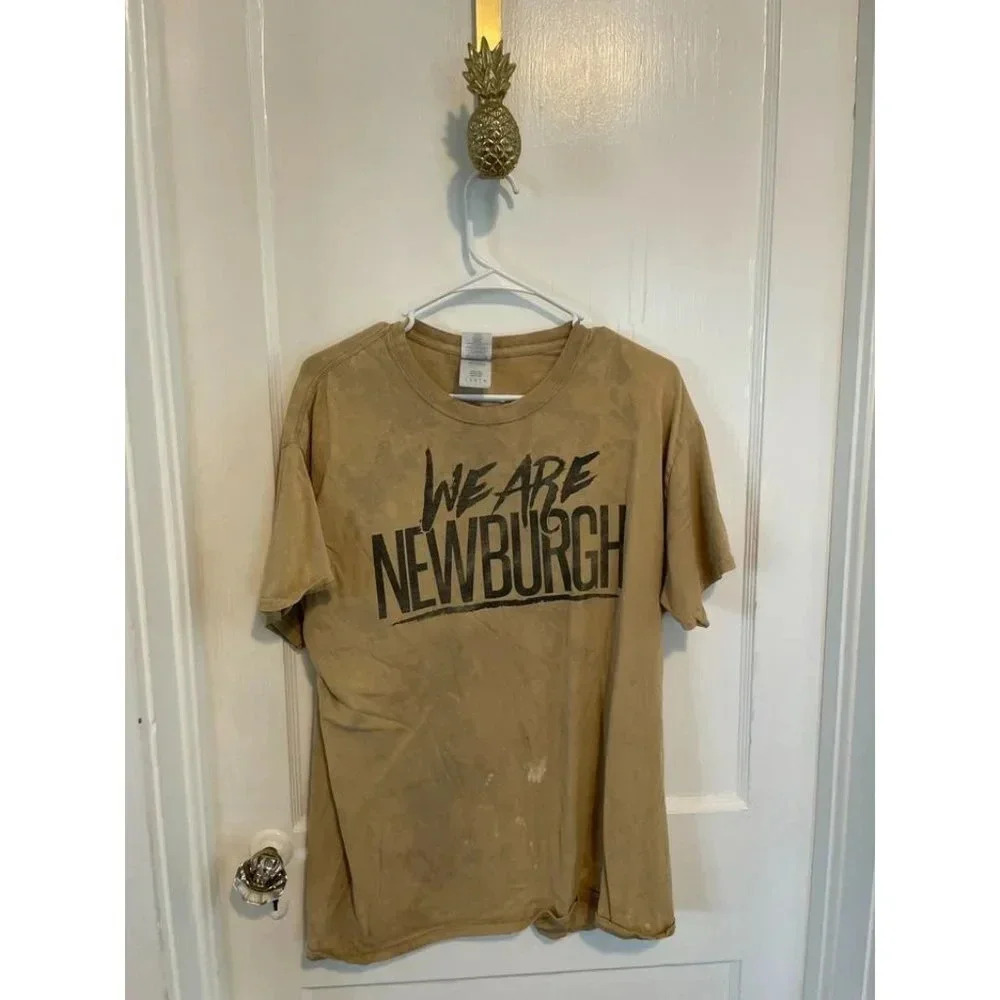Gildan Men's Size Large WE ARE NEWBURGH T-Shirt